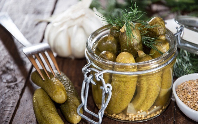 Маринованные огурцы