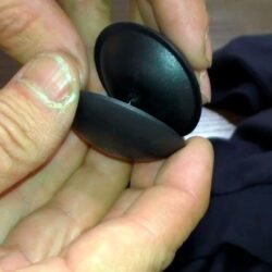 Как снять магнит с одежды в домашних условиях?