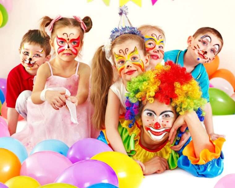 Смешной сценарий на день рождения для мальчика 6-7 лет: как сделать праздник незабываемым Смешной сценарий на день рождения 6-7 лет мальчику