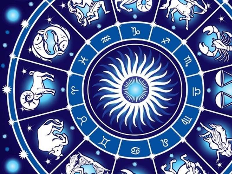 В високосный год происходит смещение зодиакальных периодов.