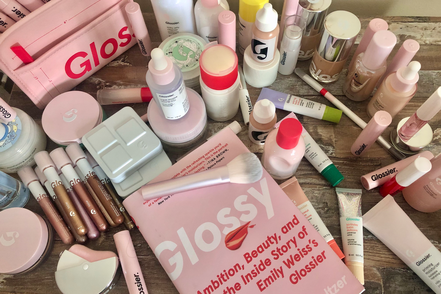Косметика Glossier
