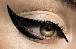 311007_fashion_makeup_23.gif